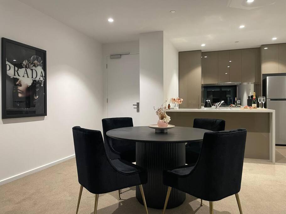 Lux 3 Bedroom Apartment In Southbank Мелбърн Екстериор снимка
