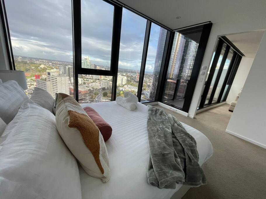 Lux 3 Bedroom Apartment In Southbank Мелбърн Екстериор снимка