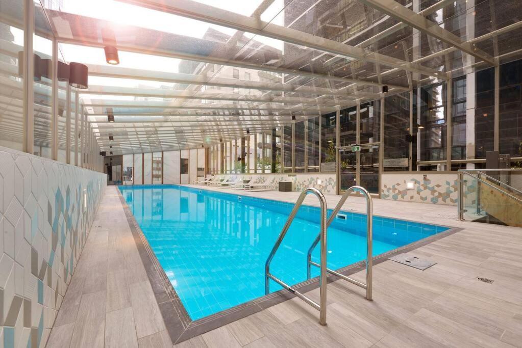 Lux 3 Bedroom Apartment In Southbank Мелбърн Екстериор снимка